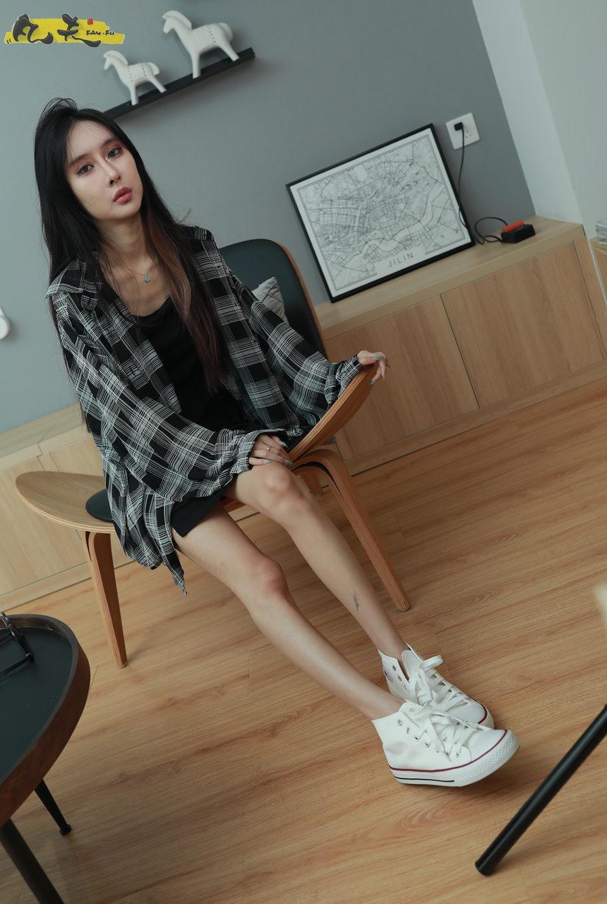 凡夫摄影 NO.0009 - 依茜 高帮帆布鞋黑色棉袜[243P+1V／4.02GB]