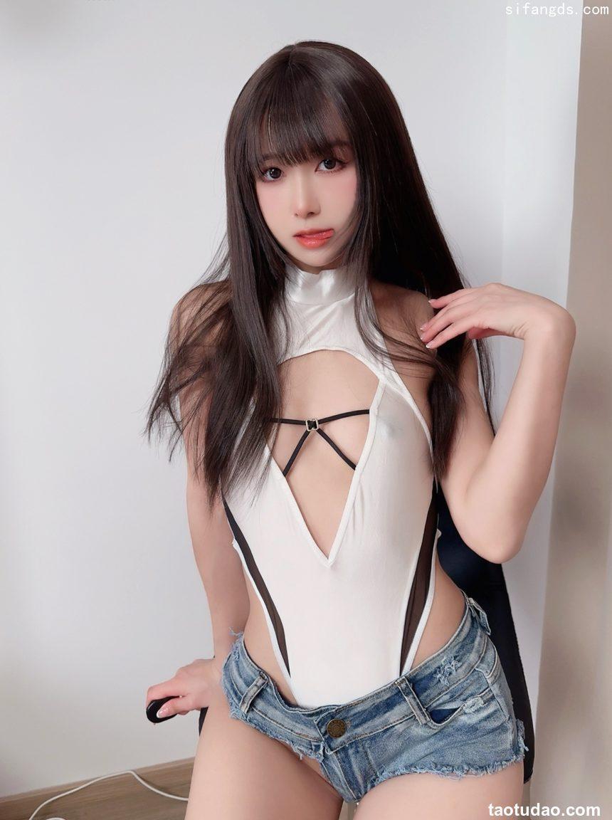 布丁大法 - 24年12月最新合集 真空丝袜翘臀长腿微透鲍 [164P+10V-1.05GB]