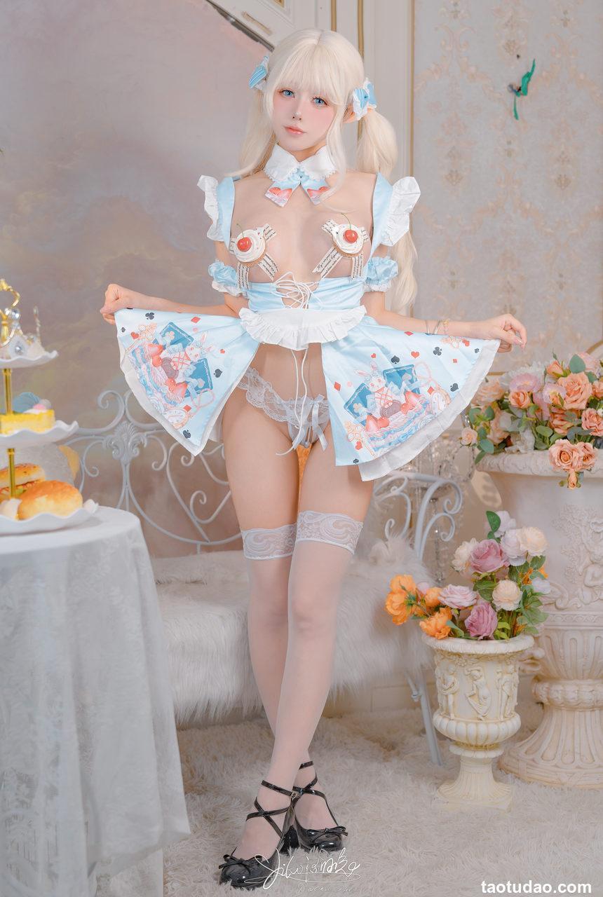 咬一口兔娘(Yiko湿润兔) –  爱丽丝蛋糕 [57P-910MB]