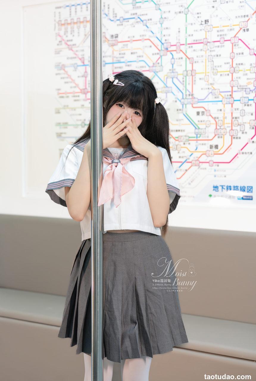 咬一口兔娘(Yiko湿润兔) – NO.203 十二月作品『地铁萌妹』[165P+1V-1.92G]