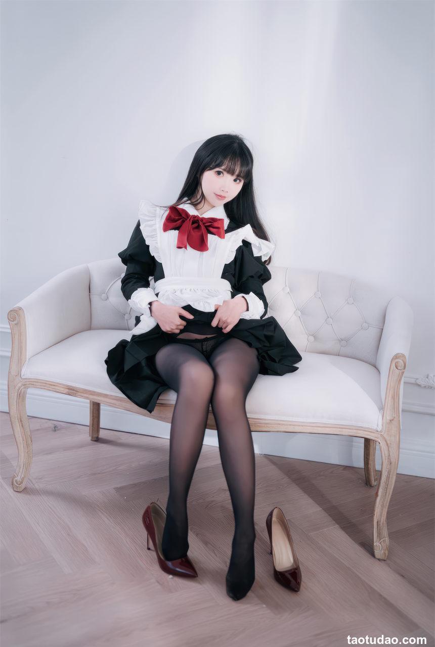 面饼仙儿-红高跟女仆[30P-199MB]