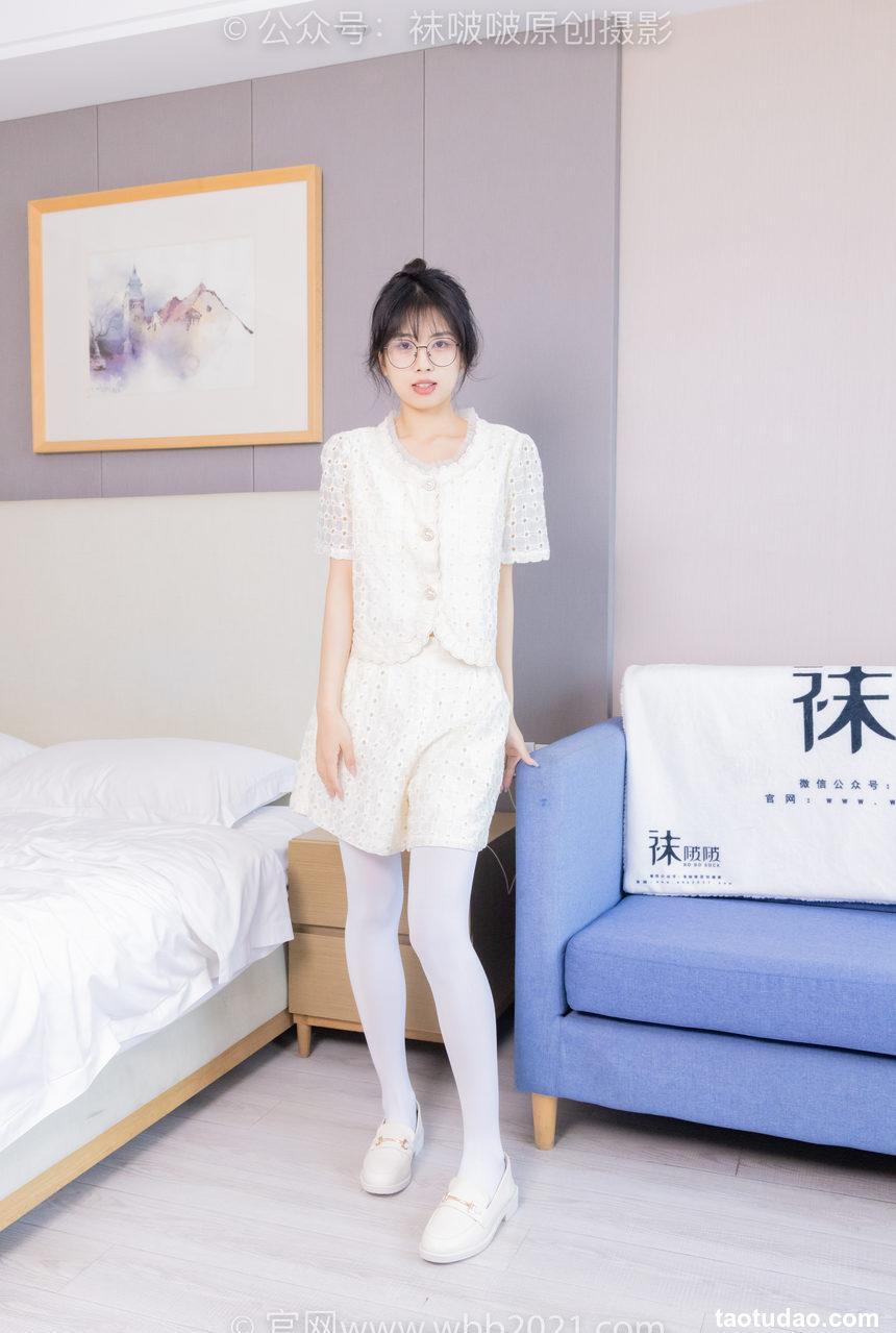 [BoBoSocks袜啵啵]NO.421 奶油-皮鞋、厚白丝、瑜伽动作时老头乐挠脚剧情[140P+1V／6.20GB]