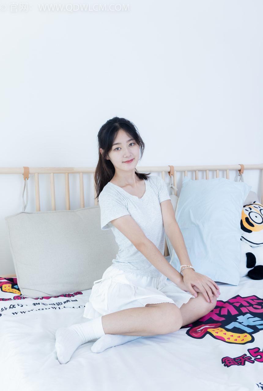 物恋传媒 No.2121 芋泥-清澈海浪的吟唱 [160P1V-3.23GB]