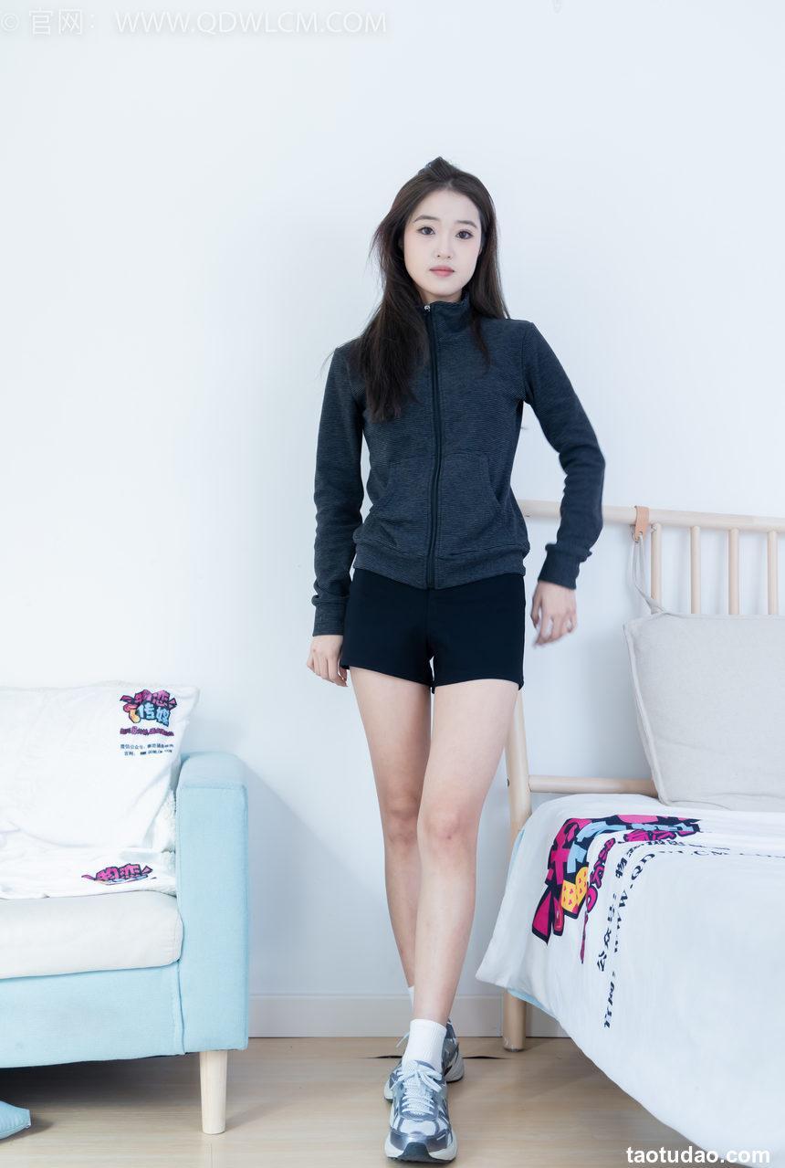 物恋传媒 NO.2194 泛泛-下个路口[150P-1V-3.4G]