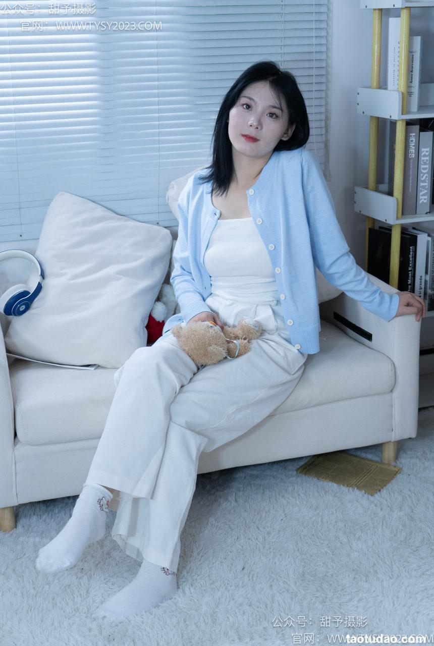 甜予摄影 NO.060 梨子-板鞋、脏白棉袜、裸足[114P+2V／9.36GB]