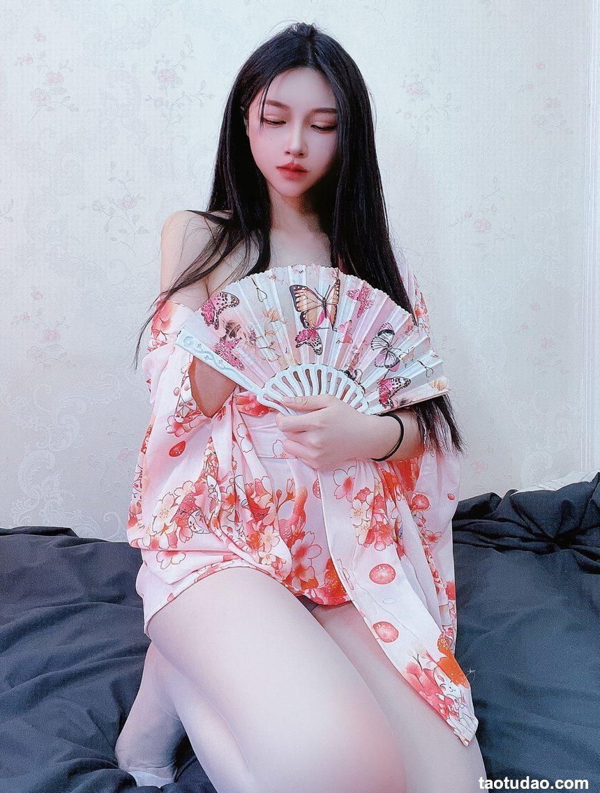 姐姐Lalion - 樱花睡衣 [20P-37MB]