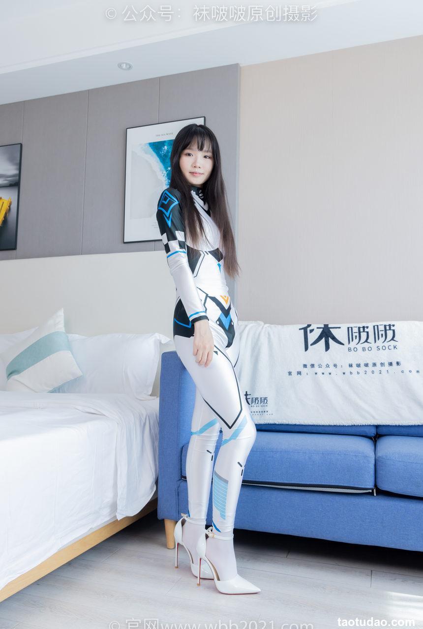 [BoBoSocks袜啵啵]NO.463 甜甜圈-高跟鞋、厚白丝、裸足、连体衣裤里丝[140P+1V／5.59GB]