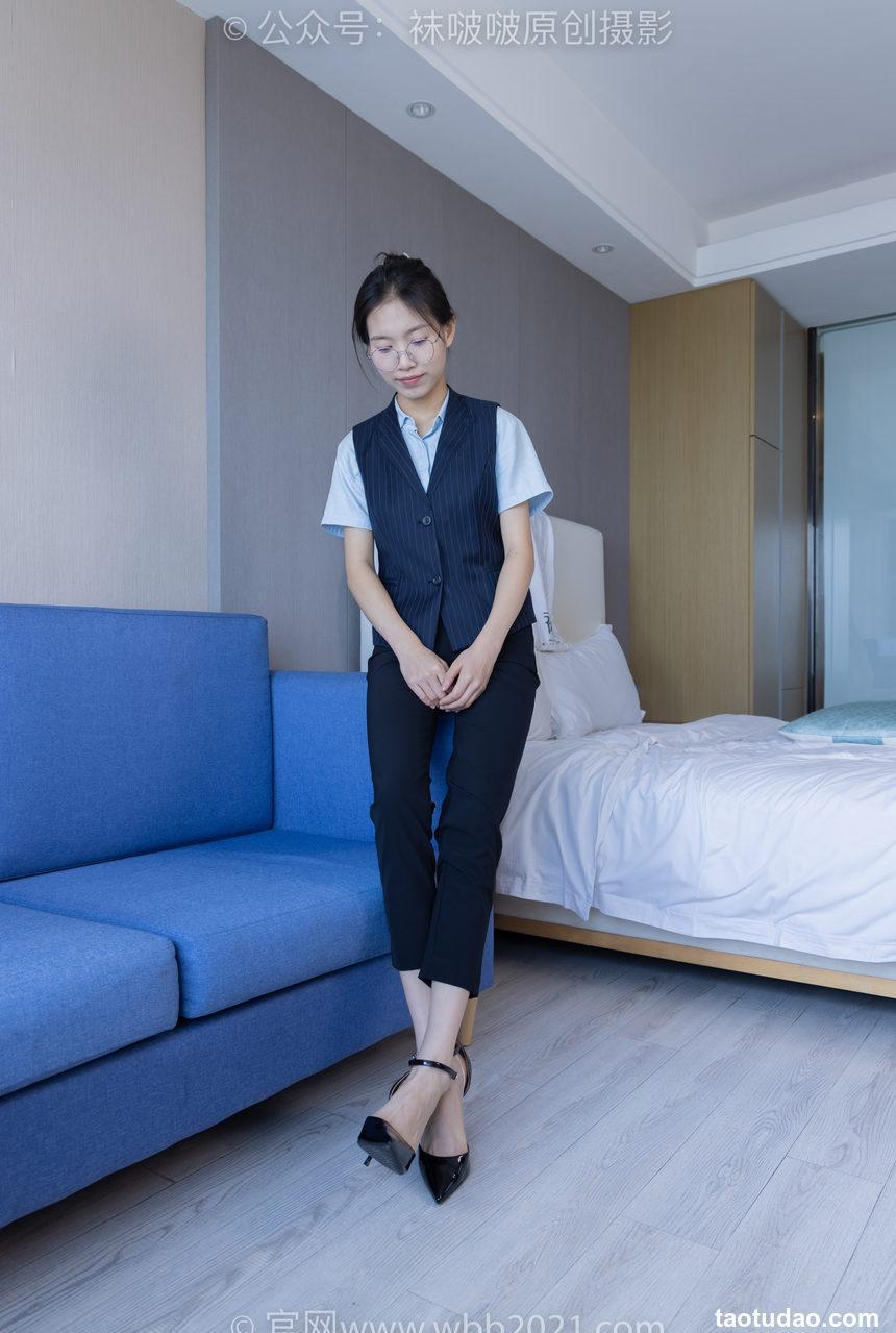 [BoBoSocks袜啵啵]NO.413 芝士-高跟鞋、白色吊带船袜、银行制服[145P+1V／5.76GB]