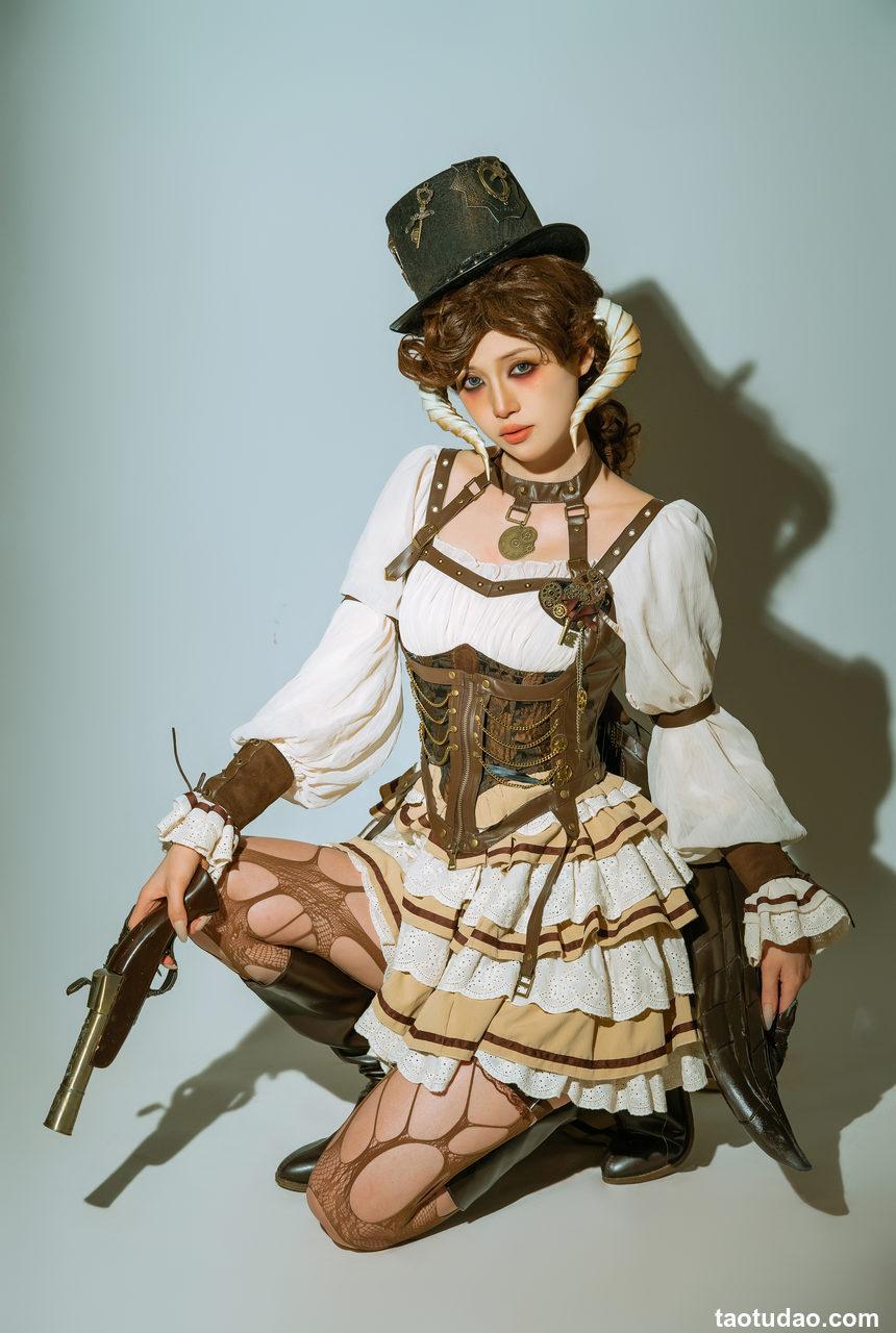 云溪溪 – 菠萝 阿留塔斯·菲尼 [15P-209MB]