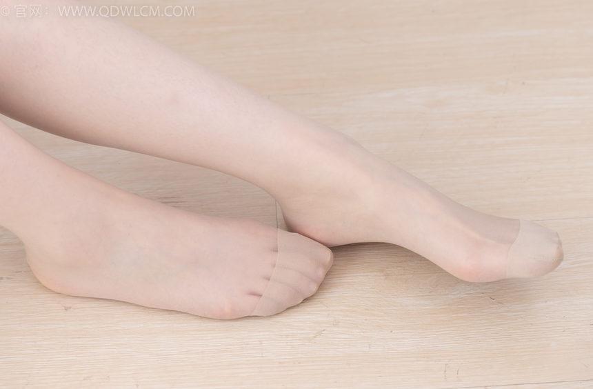 物恋传媒 No.2065 小酒-岁末的秋天 [190P1V-4.53GB]