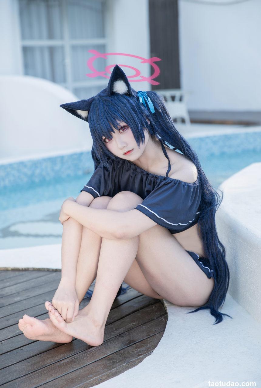 lunananya- 黑见芹香（泳装） [28P-174.39MB]