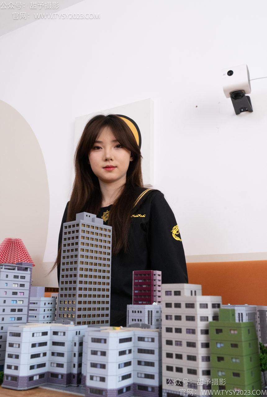 甜予摄影 NO.077 璇璇-JK制服、凉爽高跟鞋、嘿丝（脚尖透明款）、小人国剧情[128P+2V／10.6GB]