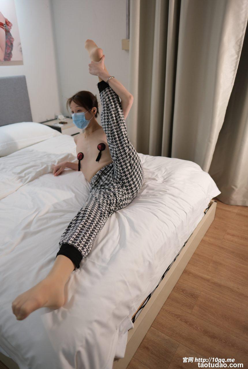 [ROSI口罩系列]2024.11.05 NO.3068[100+1P／184MB]