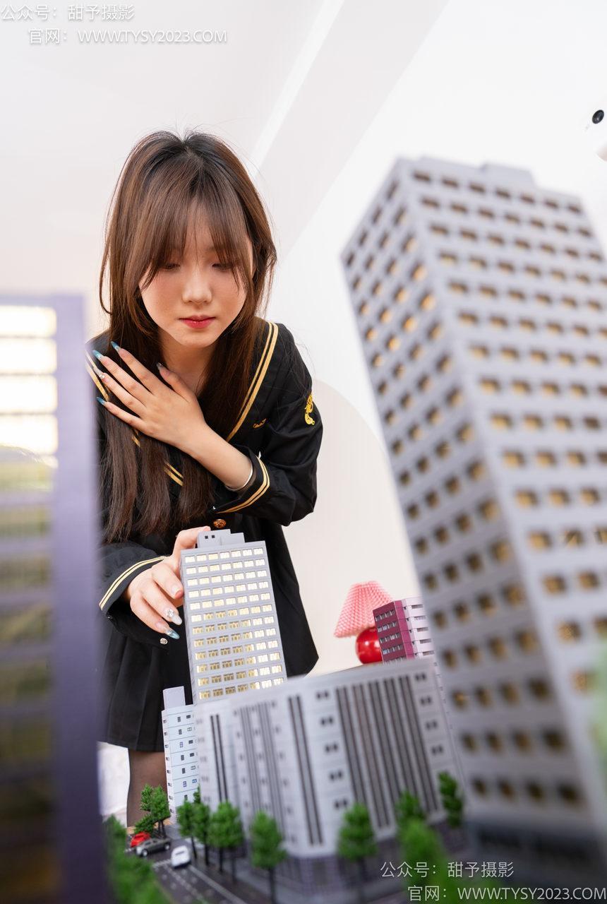 甜予摄影 NO.077 璇璇-JK制服、凉爽高跟鞋、嘿丝（脚尖透明款）、小人国剧情[128P+2V／10.6GB]