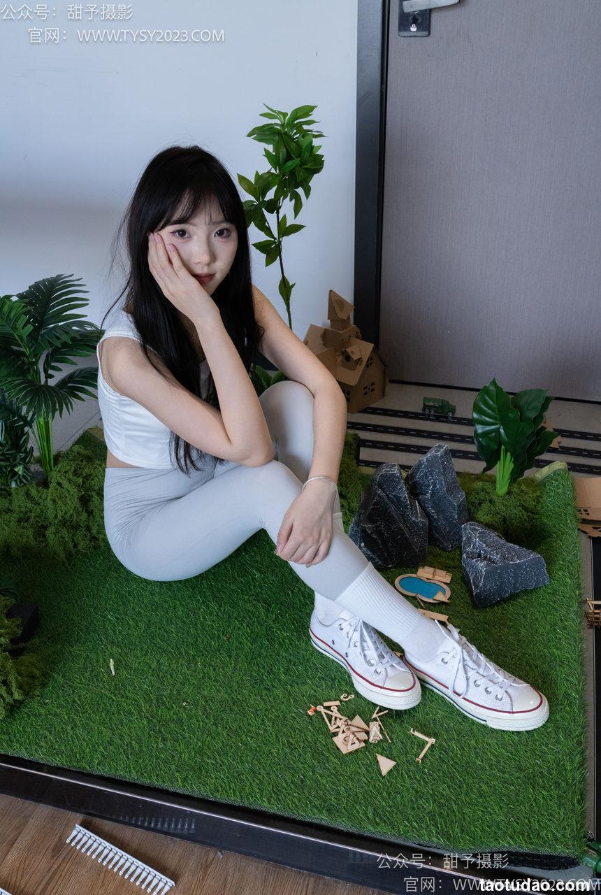 甜予摄影 NO.104 璇璇-帆布鞋、白棉袜、裸足、小人国剧情[134P+2V／10.2GB]