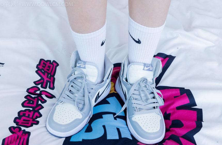 物恋传媒 NO.2045 菜菜-夜晚小巷[150P-1V-5.06G]