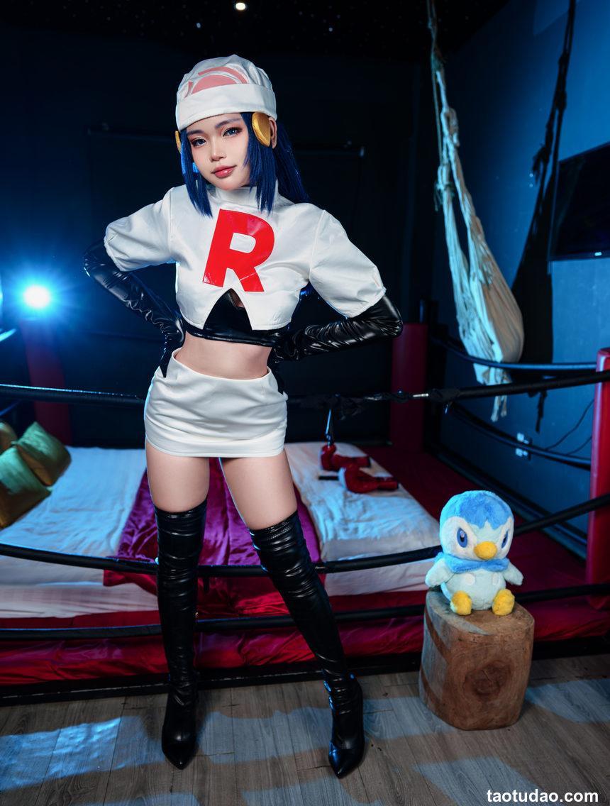 ZinieQ – NO.018 Dawn Pokemon in Team Rocket costume[42P-20V-516.9M]