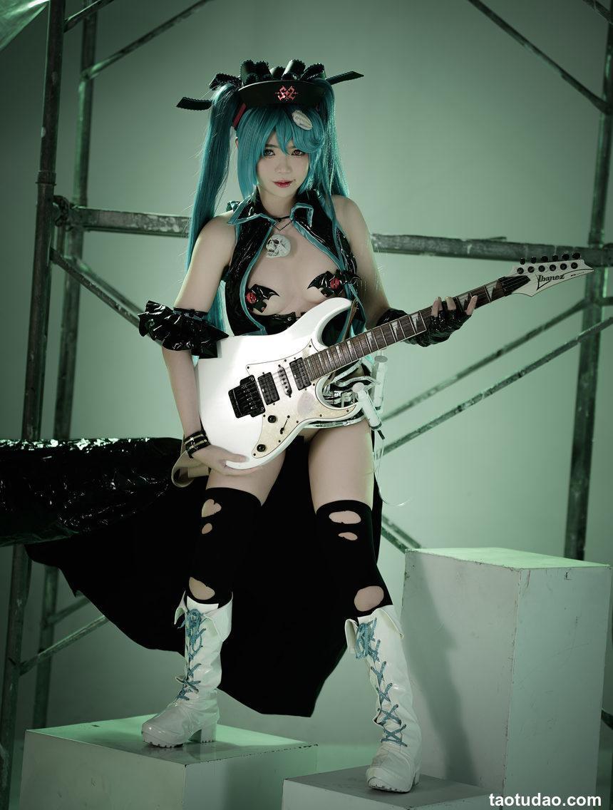 ZinieQ-Calne Ca[41P+7V-577MB]