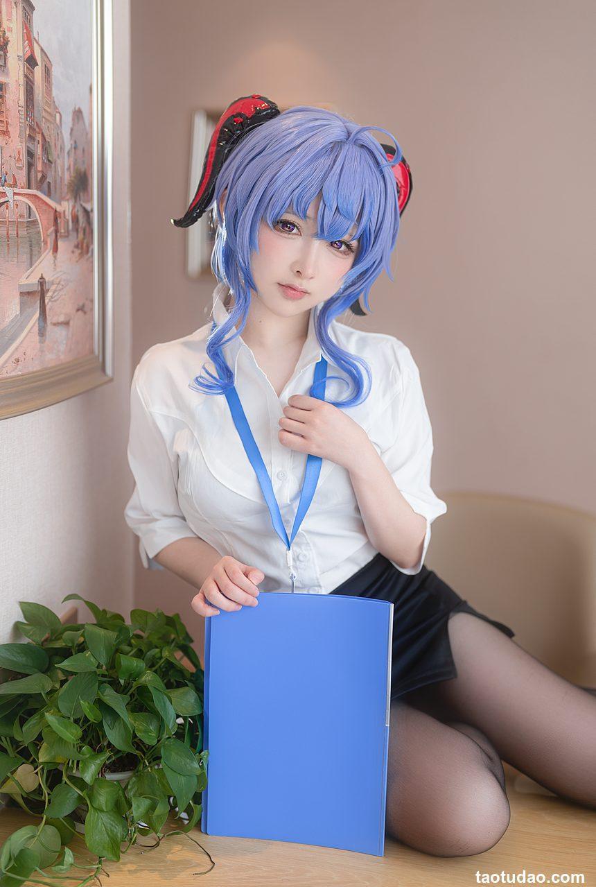 樱梨梨-甘雨秘书[30P-566MB]