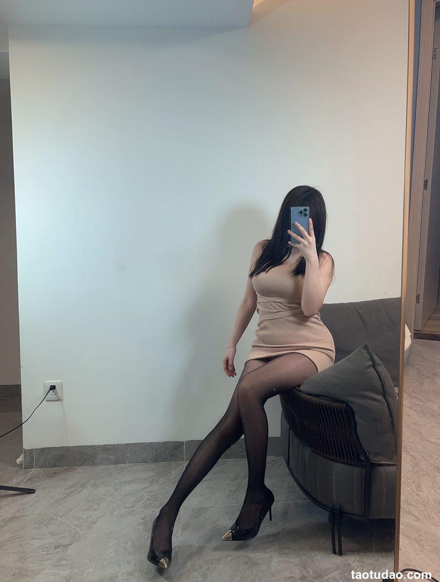 Tina很妖孽呀 - 黑丝足控 [26P+2V- 76MB