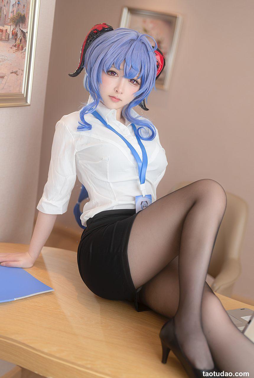 樱梨梨-甘雨秘书[30P-566MB]