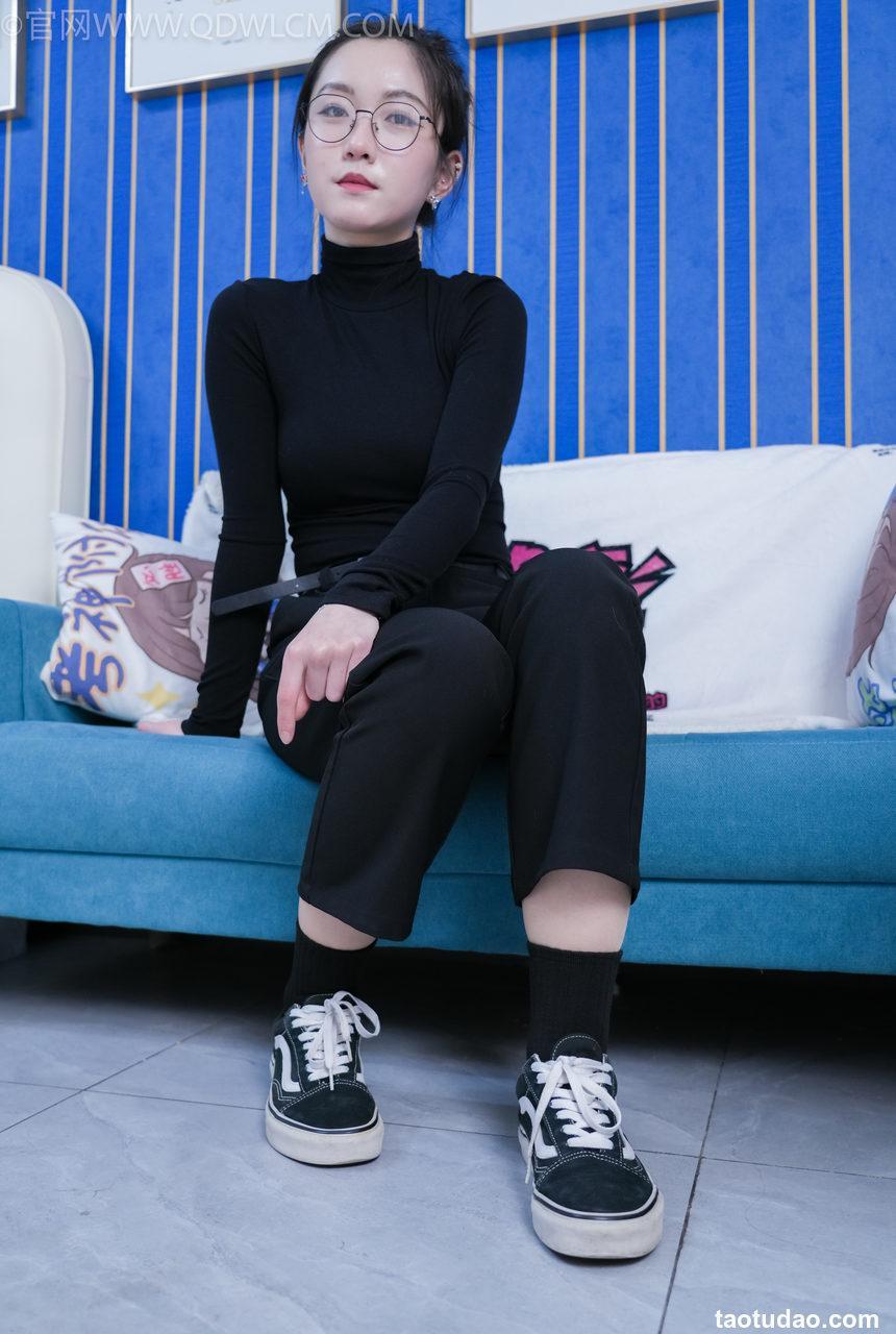 物恋传媒 NO.2164 川川-记忆里的她[151P-1V-5.68G]