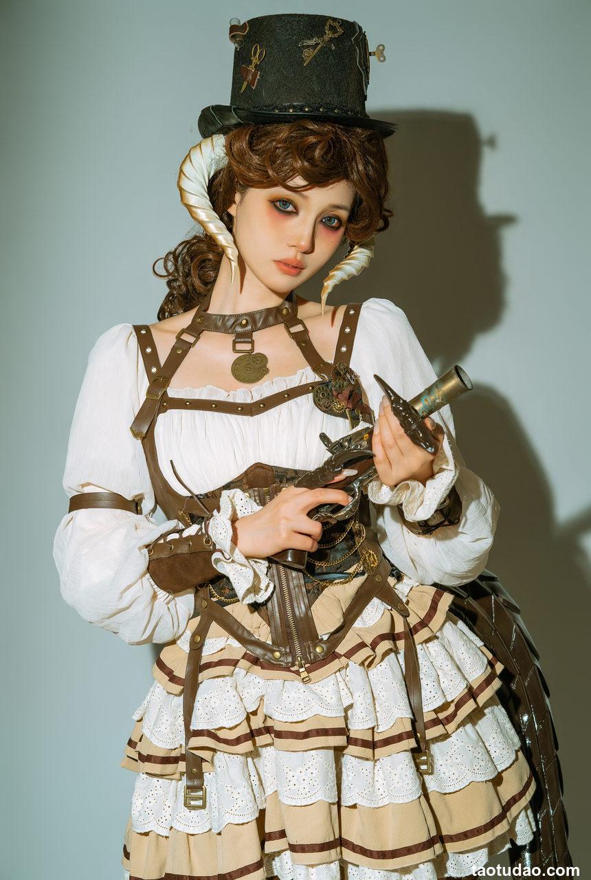 云溪溪 – 菠萝 阿留塔斯·菲尼 [15P-209MB]