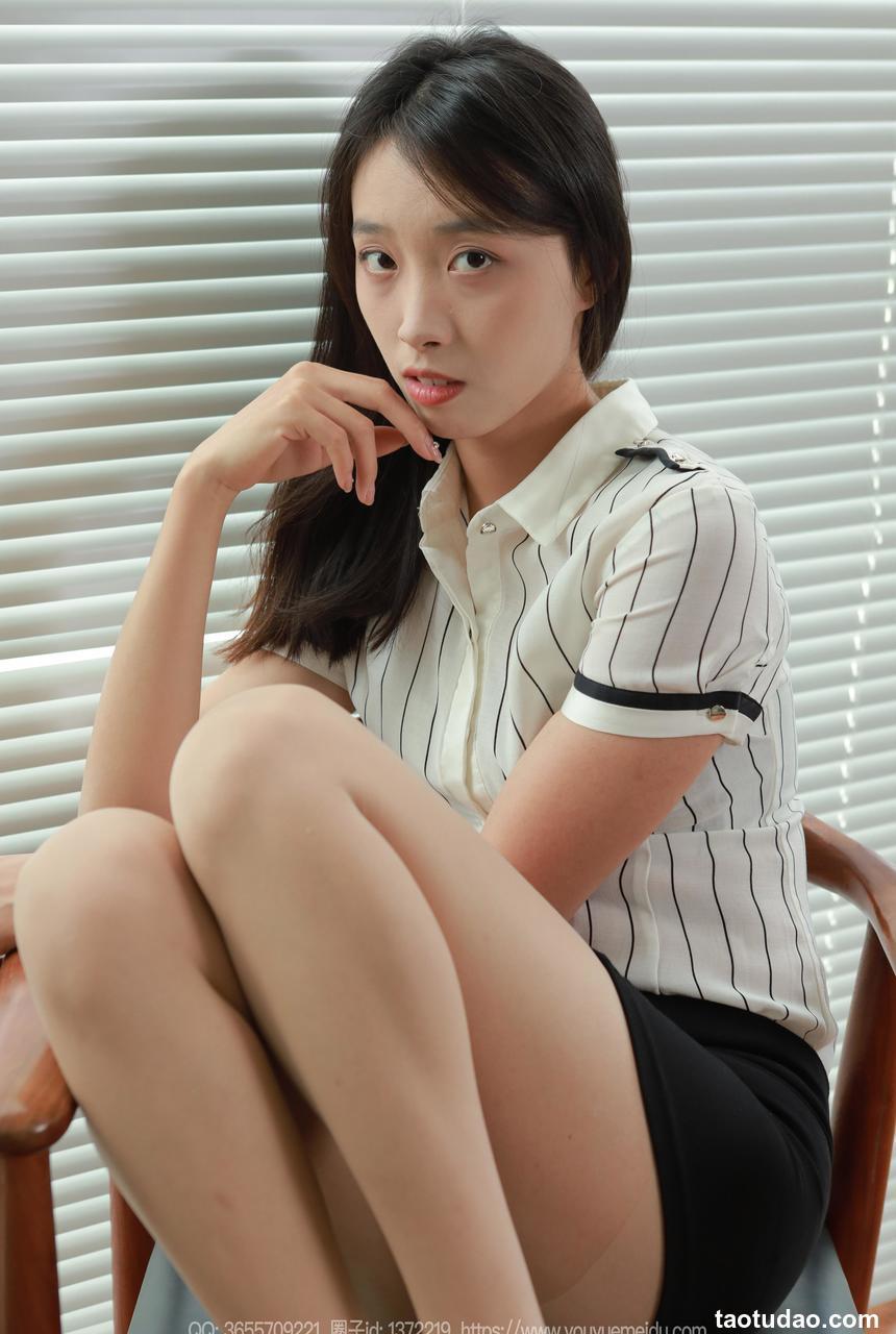 [IESS异思趣向] 2024.12.06 丝享家 1917 小九《芊芊御足》[96P-62MB]