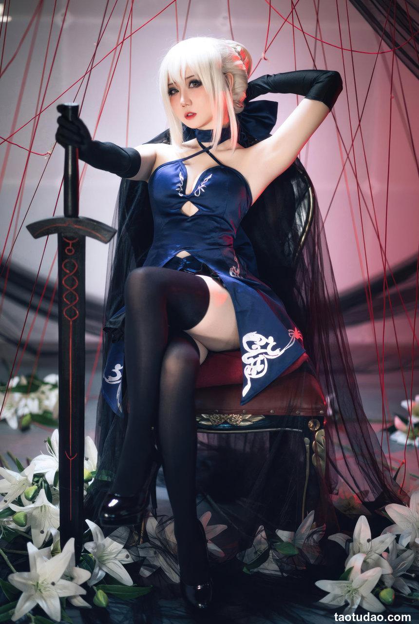 焖焖碳-FGO-黑Saber三破礼服[30P-182MB]