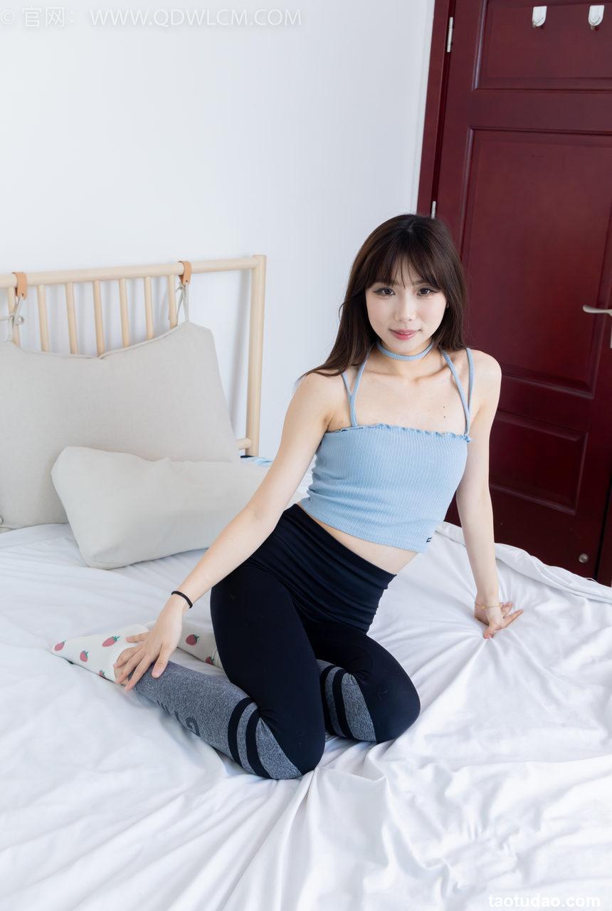 物恋传媒 No.2283 泡泡-高跟长靴、卡通白棉袜、裸足 [180P1V-3.90GB]