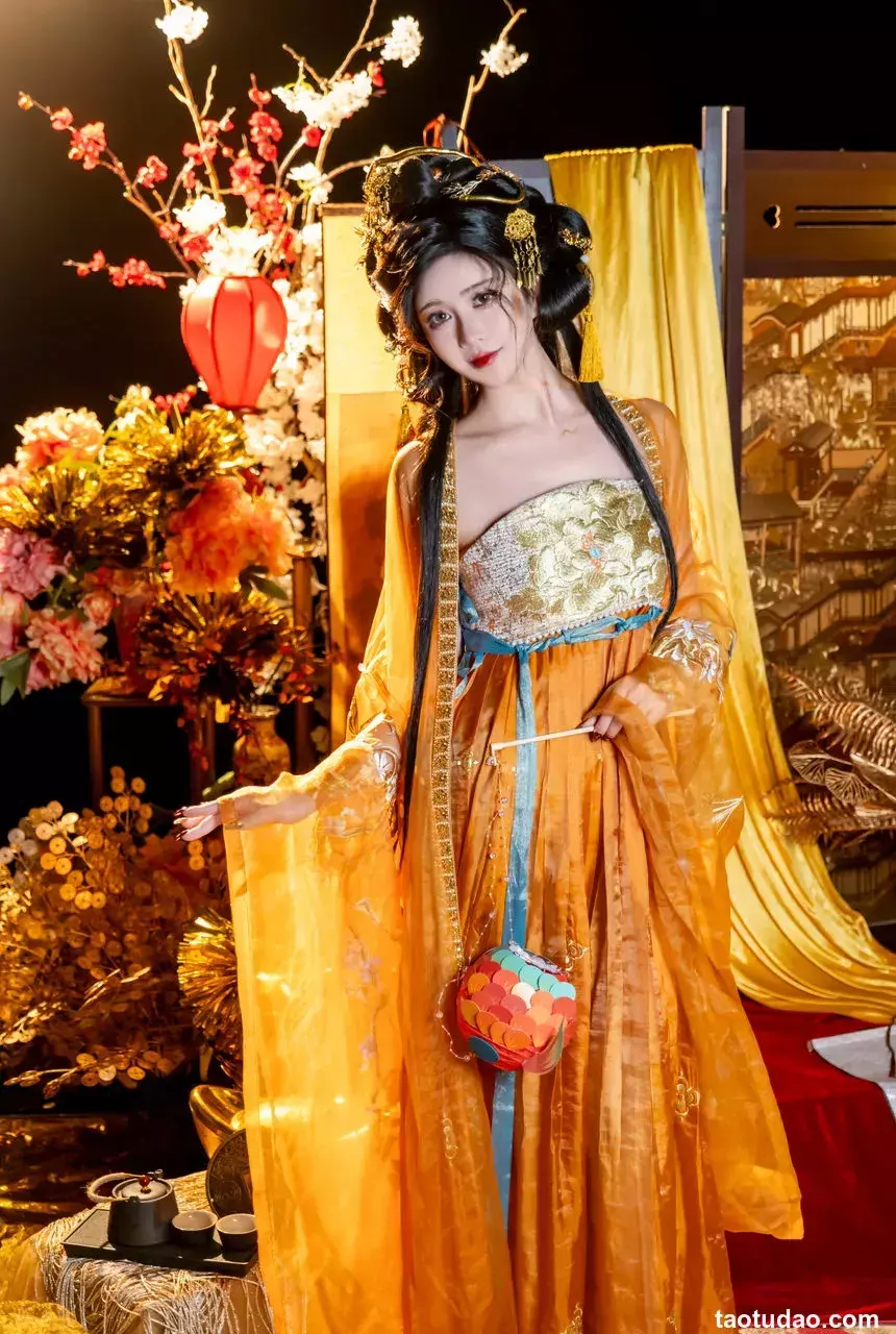 年年nnian –  金蛇贺岁 [80P-977MB]