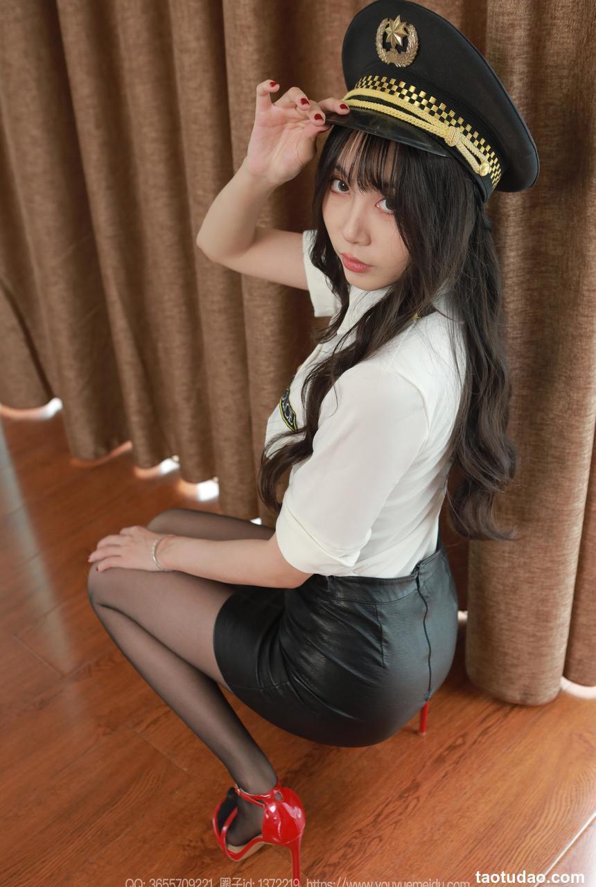 [IESS异思趣向] 2025.02.12 丝享家 1975 团团《长腿女sir（上）》[99P-118MB]