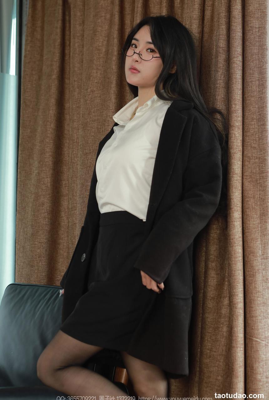 [IESS异思趣向] 2024.12.29 丝享家 1936 小宝《黑色外套（下）》[66P55MB]