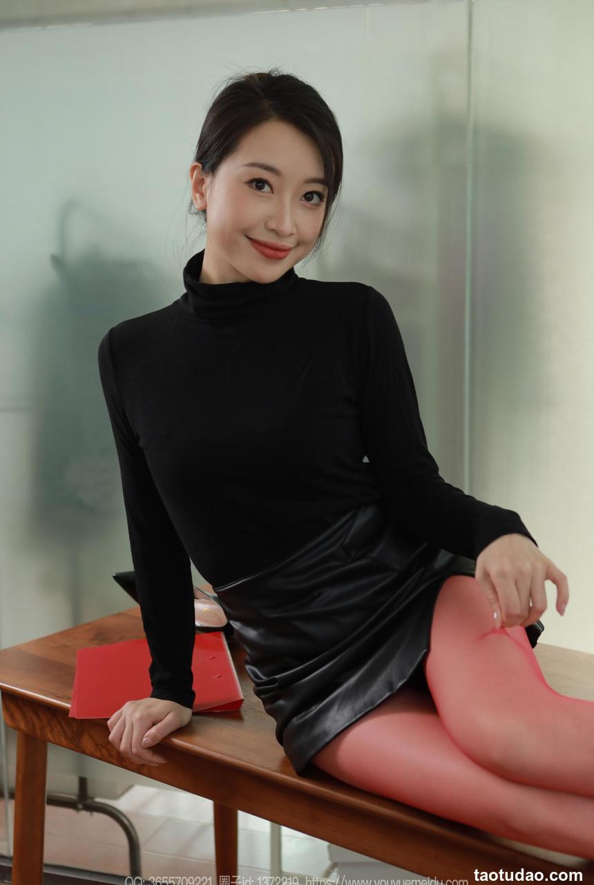 [IESS异思趣向] 2025.02.14 丝享家 1977 小婕《红丝（下）》[84P-69MB]