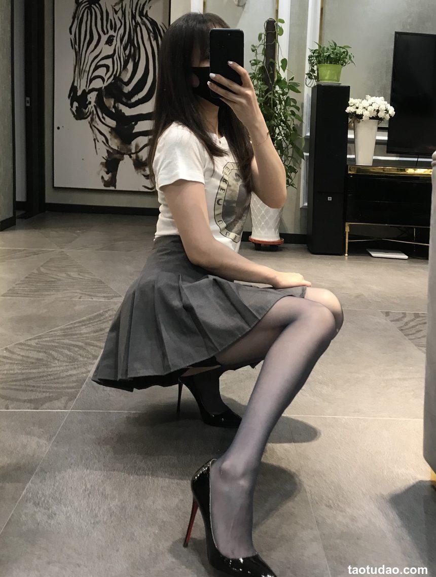 美少妇麋鹿Monroe高丝美脚写真合集 85套 [4660P-10.7G]