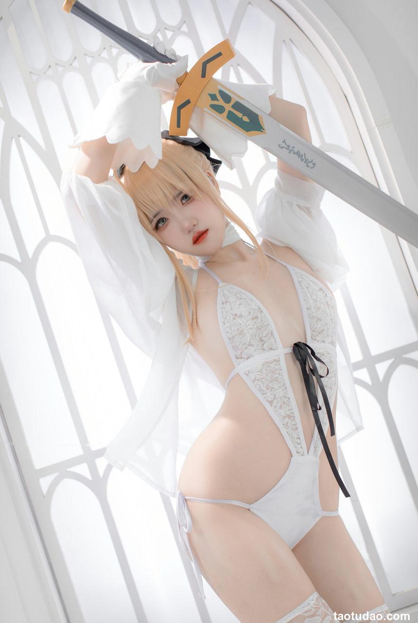 阿薰kaOri - FGO 白Saber [50P-199MB]
