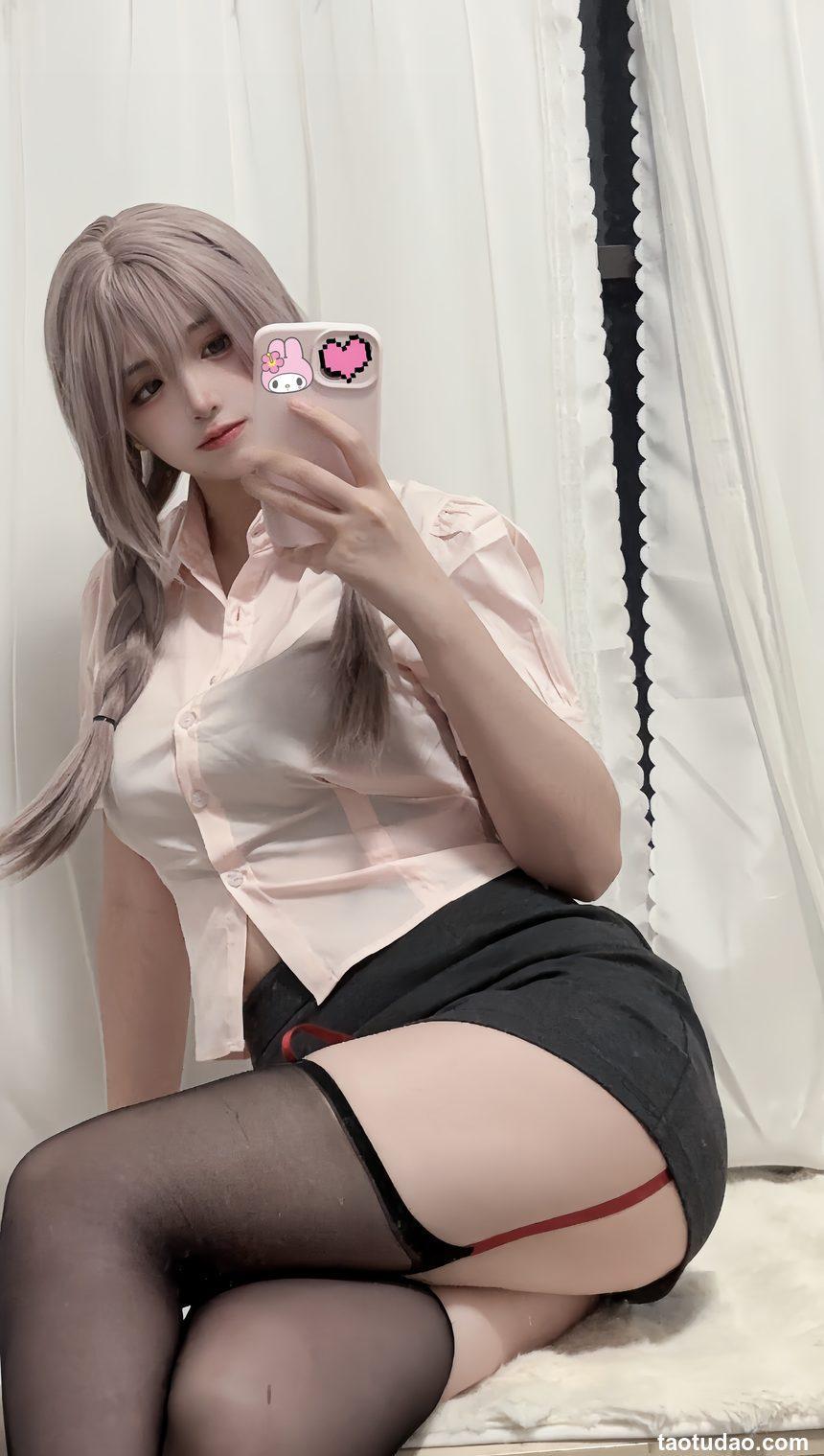 疯猫ss –  紫色麻花辫 [15P-21MB]