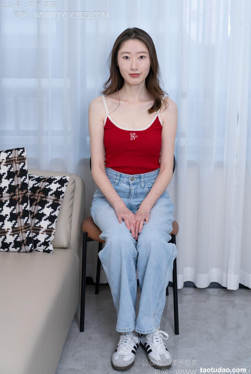 甜予摄影 NO.160 番茄-板鞋、印花棉袜、裸足[125P+2V／9.71GB]