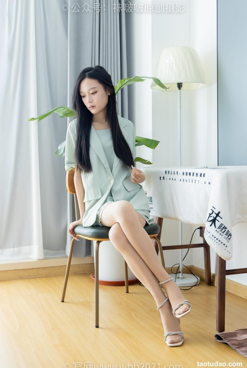 [BoBoSocks袜啵啵]NO.526 焦糖-三双高跟鞋、薄肉丝（脚尖透明款）、裸足（红色美甲）（花絮版）[145P+1V／6.00GB]