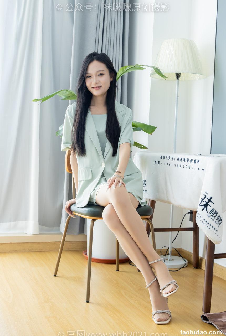 [BoBoSocks袜啵啵]NO.526 焦糖-三双高跟鞋、薄肉丝（脚尖透明款）、裸足（红色美甲）（花絮版）[145P+1V／6.00GB]