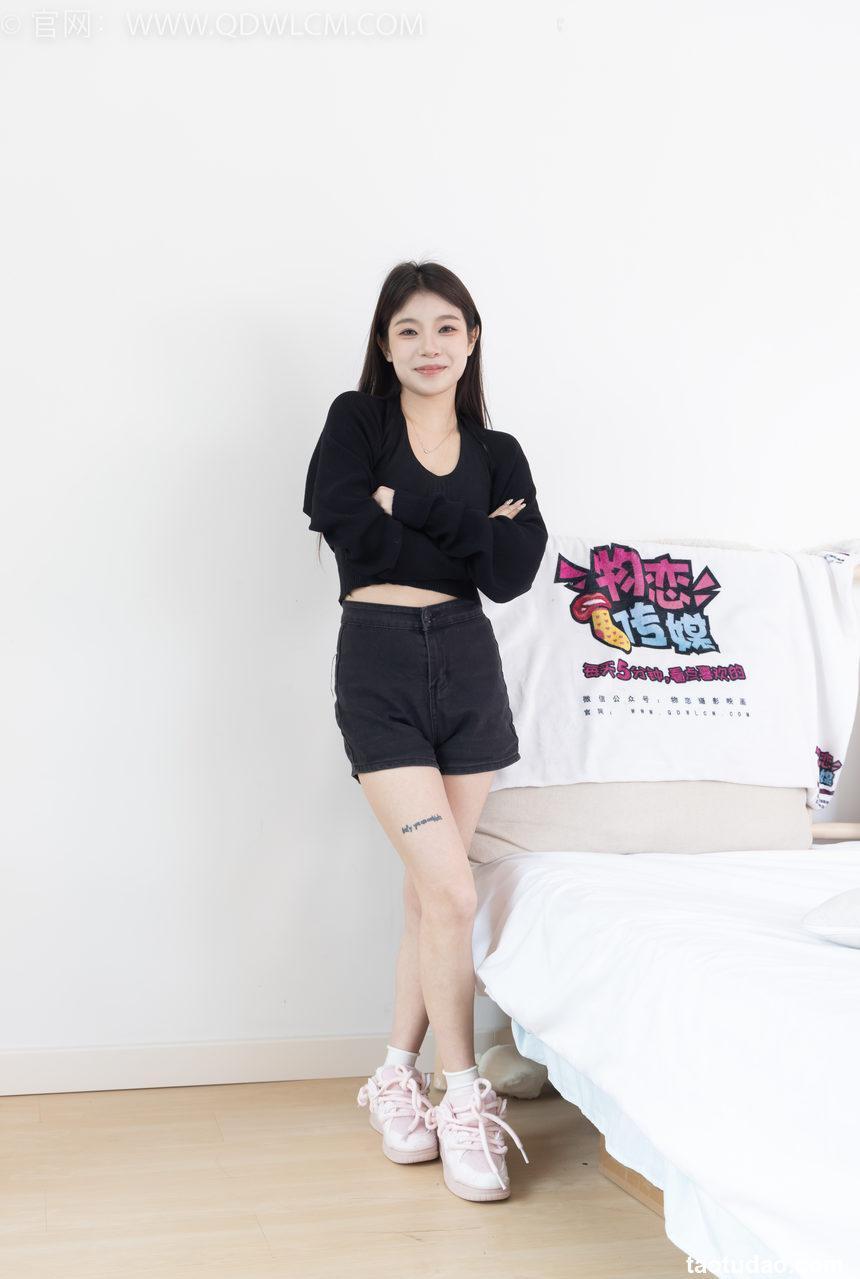 物恋传媒 NO.2286 闪闪-板鞋、两双自然穿脏白棉袜、皮筋绑脚老头乐和气垫梳挠脚剧情[165P-1V-5.23G]