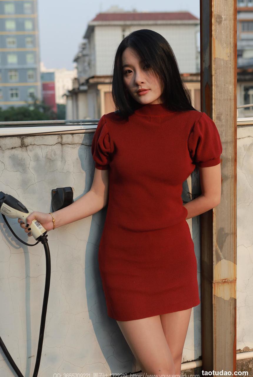 [IESS异思趣向] 2025.02.21 丝享家 1983 婉萍《红苹果（下）》[75P-86MB]