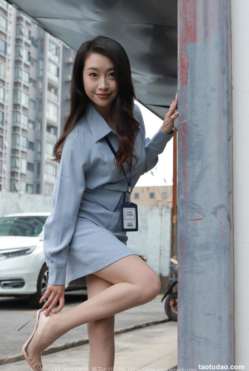 [IESS异思趣向] 2025.01.19 丝享家 1954 小婕《停车场（上）》[88P-102.1M]