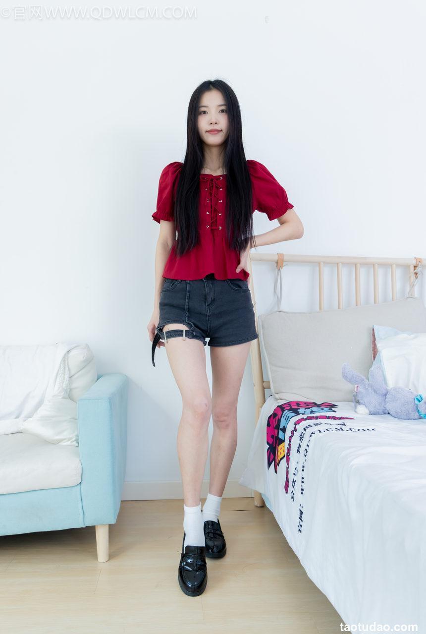 物恋传媒 NO.2274 茯苓-皮鞋、白棉袜、裸足[194P-1V-4.97G]