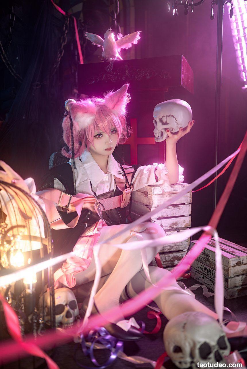 伊喵君_Nya - 明日方舟巫恋 [18P-169M]