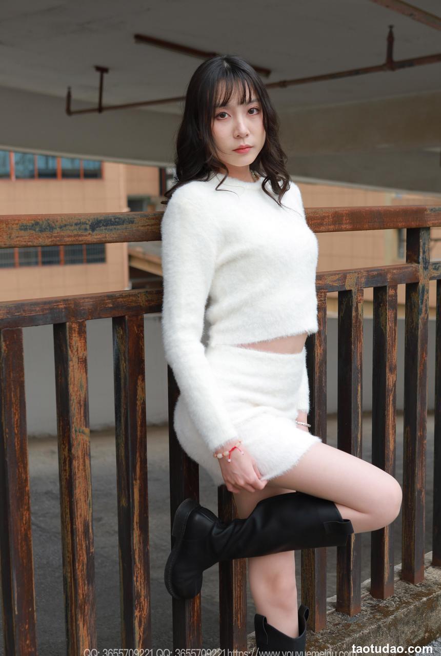 [IESS异思趣向] 2025.04.07 丝享家 2021 团团《长靴包臀裙（下）》[82P-110MB]