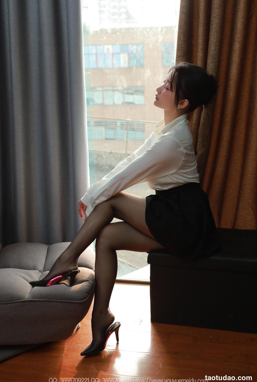 [IESS异思趣向] 2025.04.28 丝享家 2039 秋秋《秘书白小姐》[88P-88.1M]