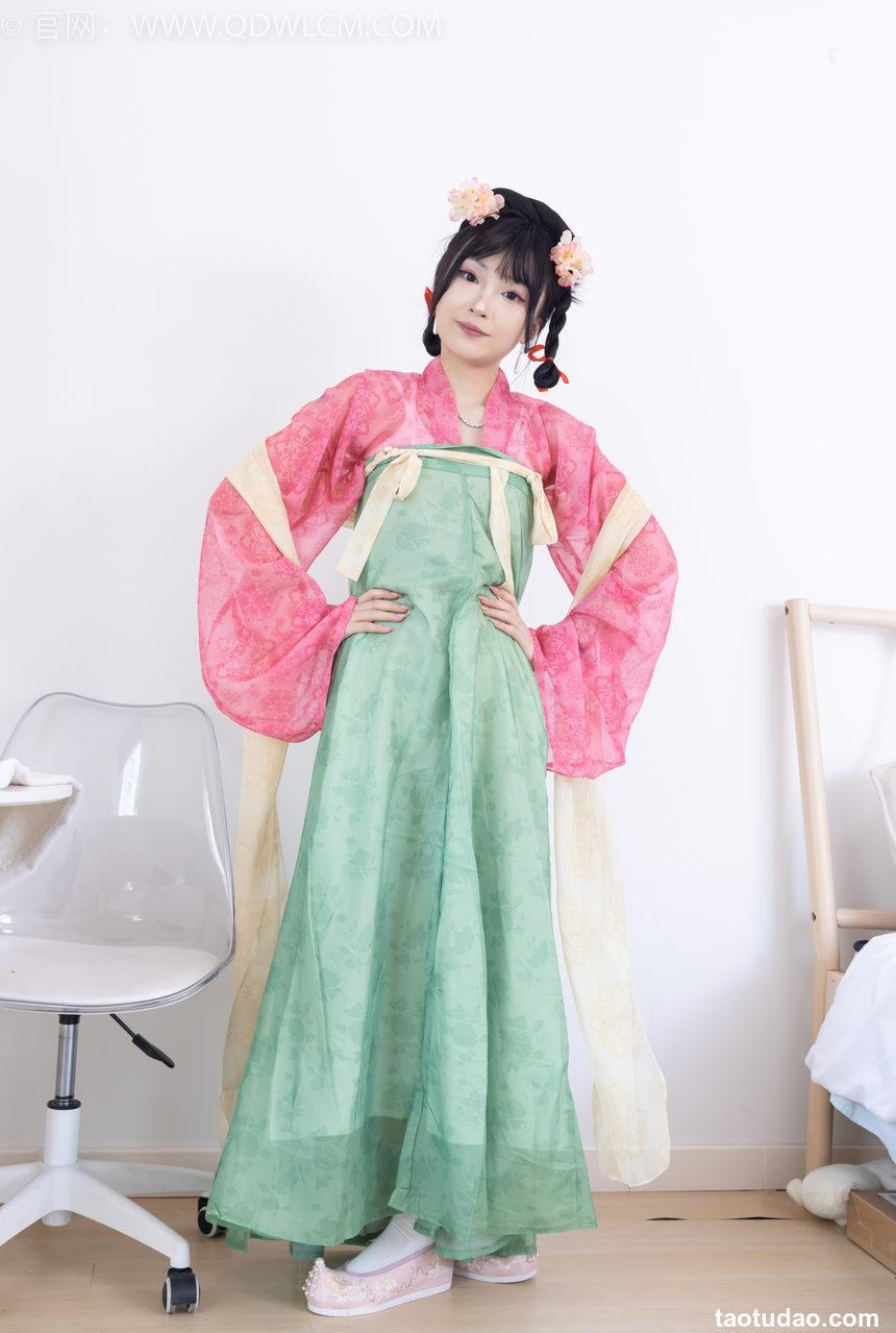 物恋传媒 NO.2297 嘟嘟-布鞋、白棉袜、古装、半脱袜子剧情[210P-1V-5.02G]