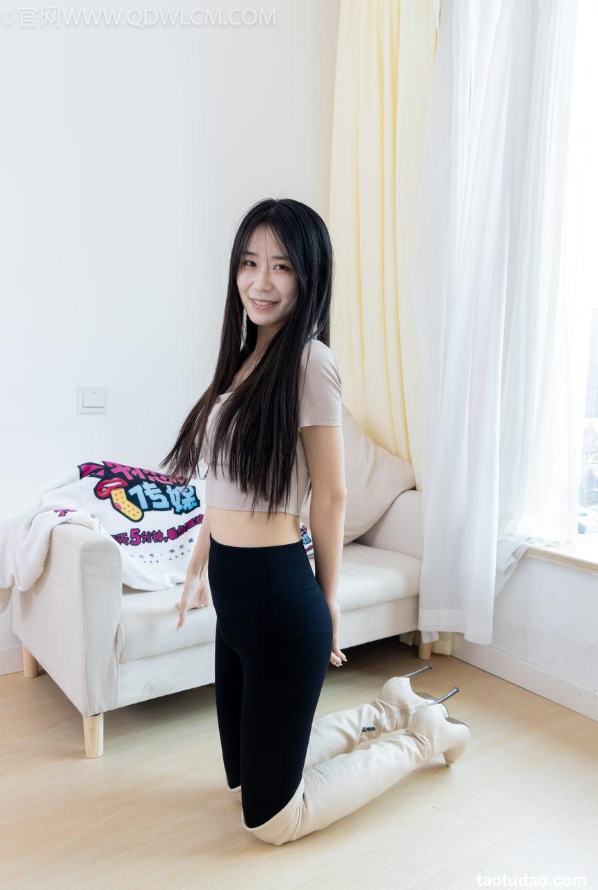 物恋传媒 NO.2305 菜菜-高跟长靴、短白棉袜、裸足[172P-1V-4.45G]