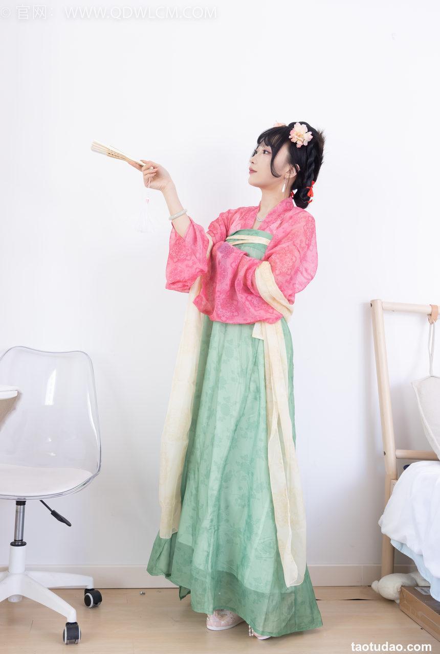 物恋传媒 NO.2297 嘟嘟-布鞋、白棉袜、古装、半脱袜子剧情[210P-1V-5.02G]